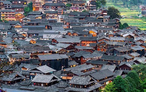 巴南6种常见的外墙仿石漆施工工艺！